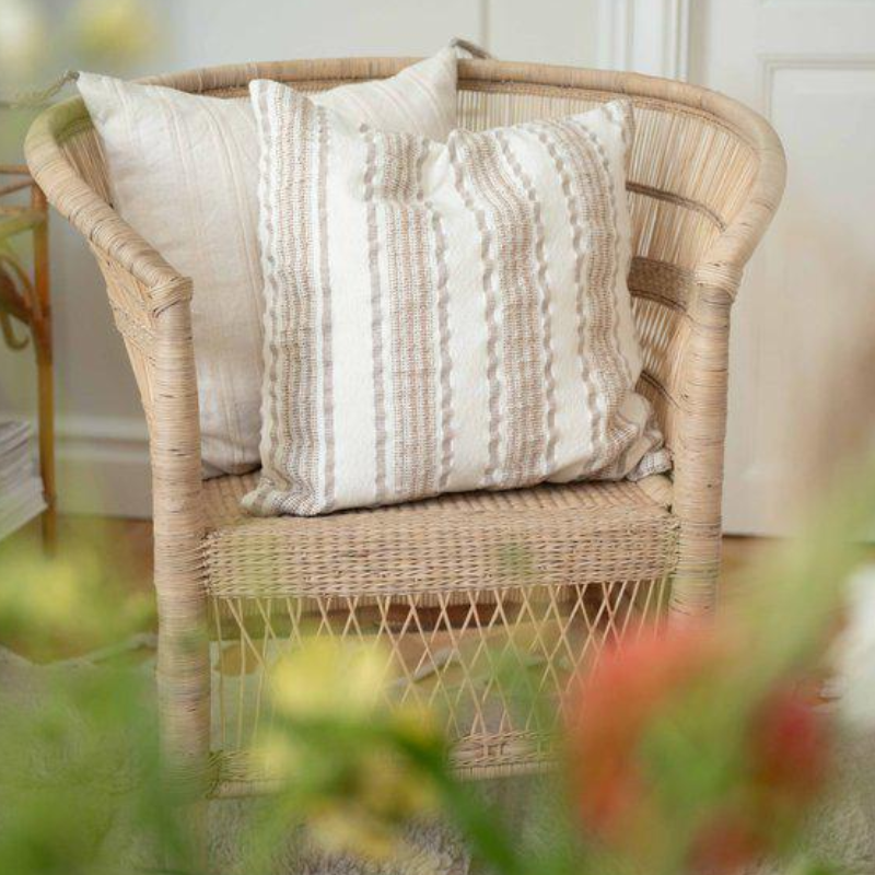 Atle kuddfodral från Fondaco, 48x48 cm, natur/vit randig