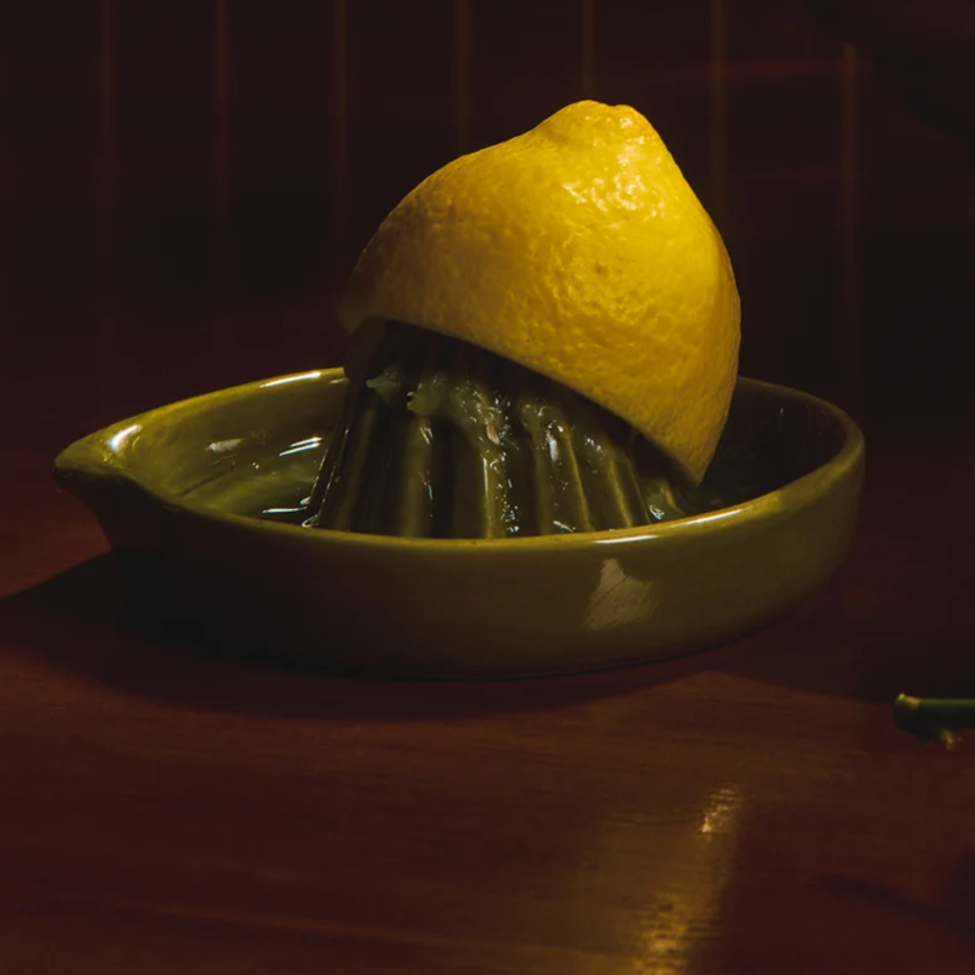 Citruspress i stengods från Olsson & Jensen, grön