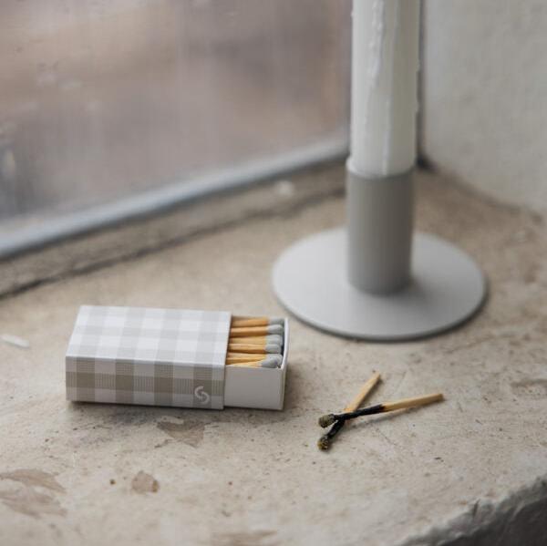 Rutan tändstickor från Storefactory, greige, liten