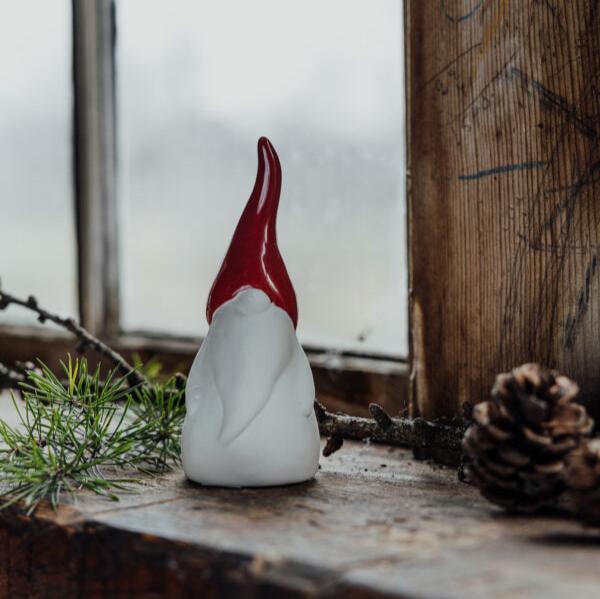 Svante tomte från Storefactory, vit/röd