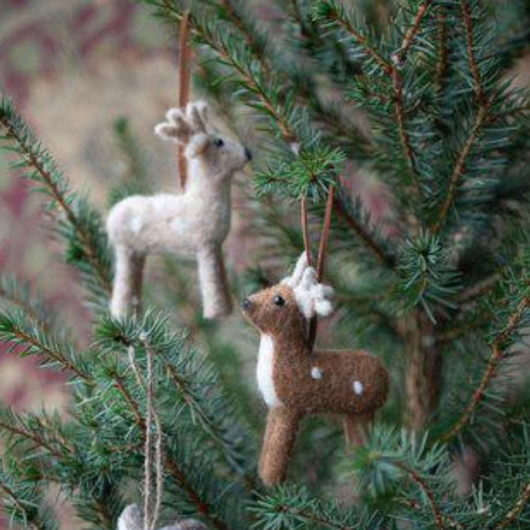 Hjort i ull från Wikholm Form, beige-JUL_JULDEKORATION_DEKORATION