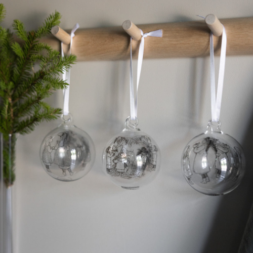 Julkulor i glas Madicken från Storefactory, med motiv 3-pack, Kapitel 1