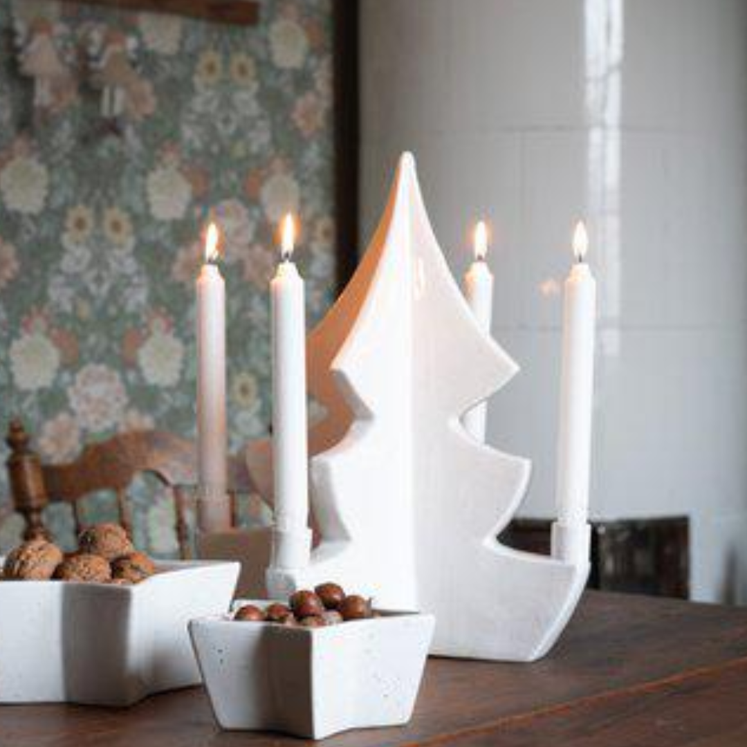 Kay julgran från Wikholm Form, vit, för kronljus