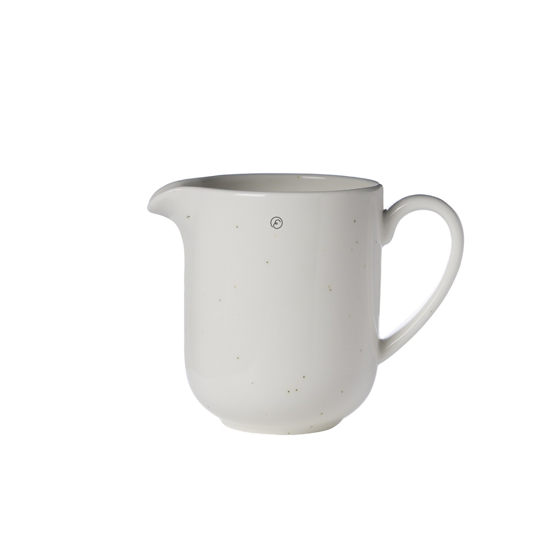 Mjölkkanna från Ernst Form, vanilj