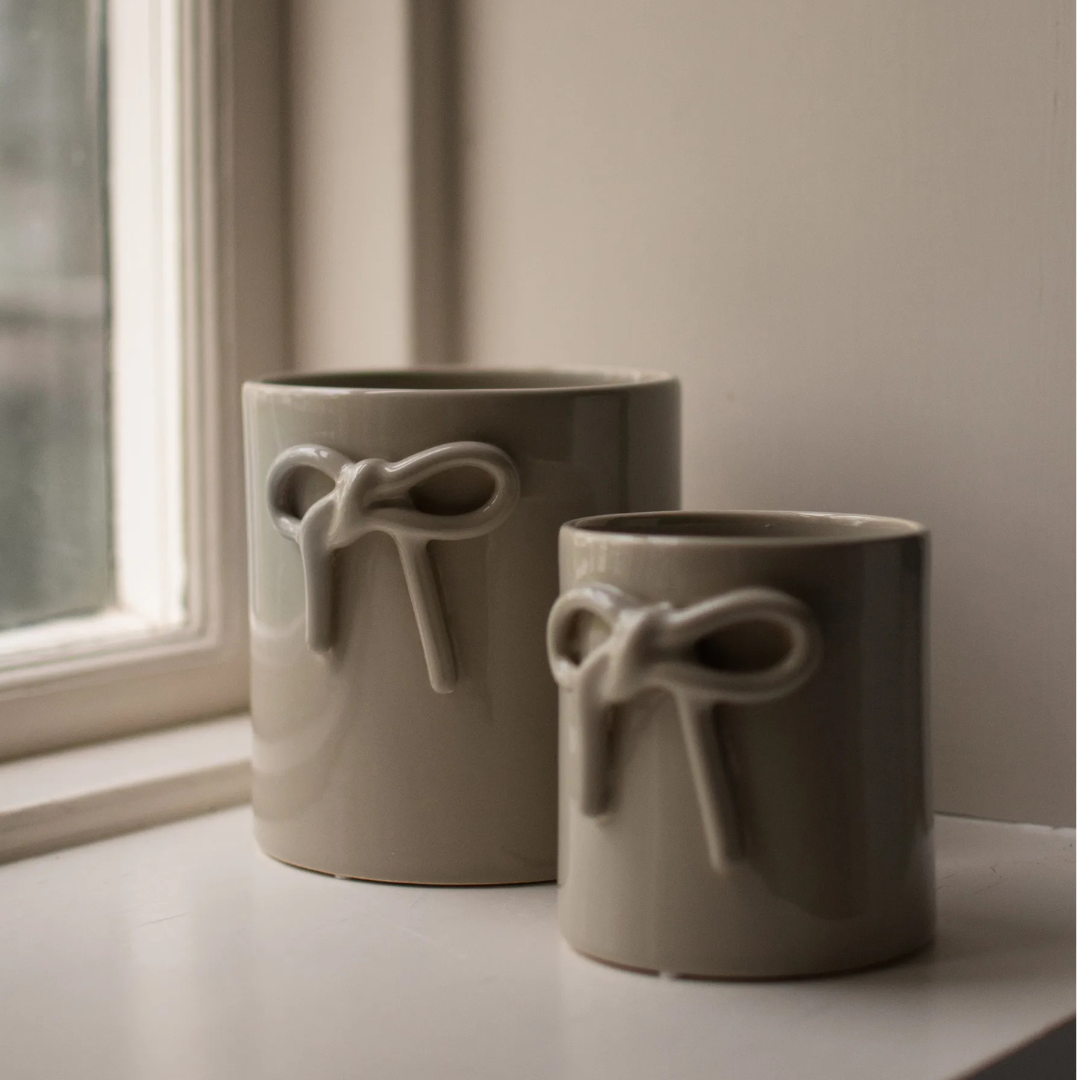 Rosettkruka Bow Pot från DBKD, small, shiny mole