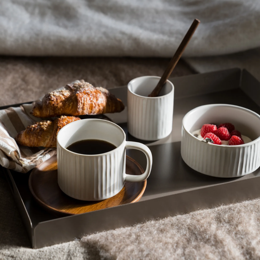 Kaffekopp från Ernst Form, räfflad naturvit