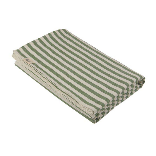 Svea bordsduk från Fondaco, randig vit/grön, 140x300 cm