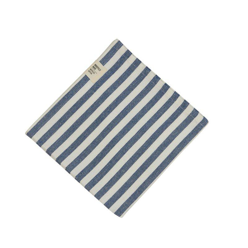 Svea tygservett från Fondaco, vit/blå, randig, 45x45 cm