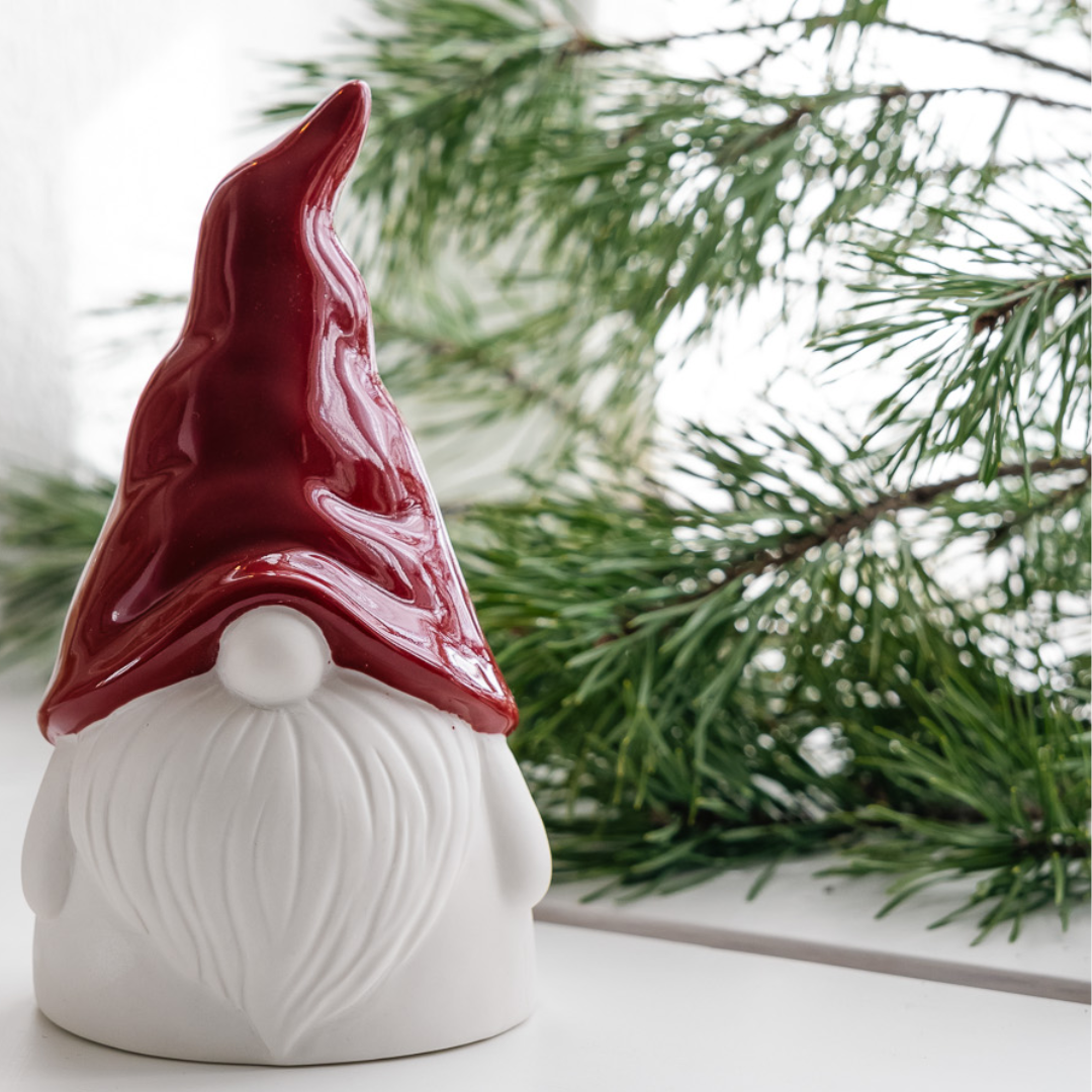 Tryggve tomte från Storefactory, vit/röd