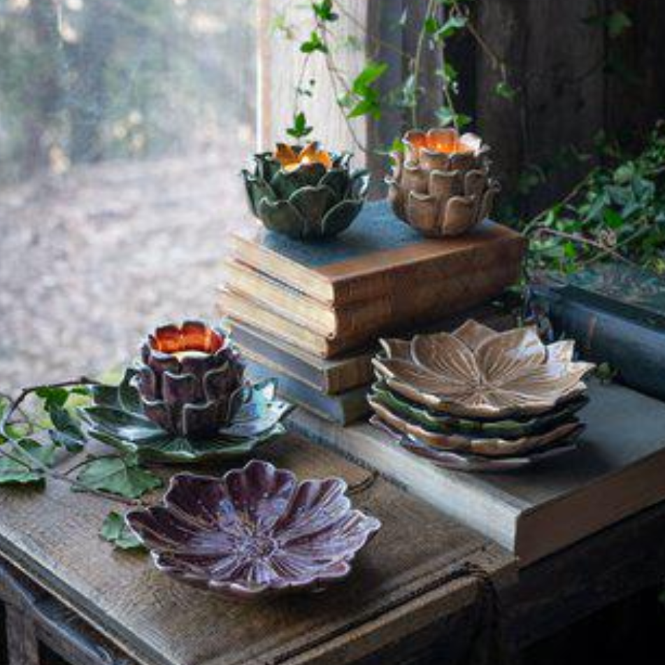 Lilly fat från Wikholm Form, blomma, grön