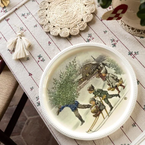 Bricka Elsa från Strömshaga, vit med motiv jul julbricka juldekoration juldukning