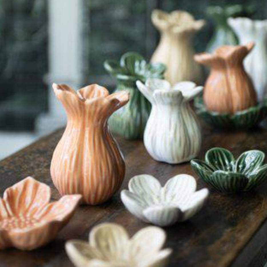 Ingrid dekoration från Wikholm Form, blomma, grön