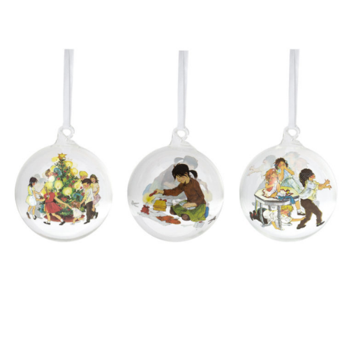 Julkulor i glas Barnen i Bullerbyn från Storefactory, vita med motiv 3-pack, Kapitel 2