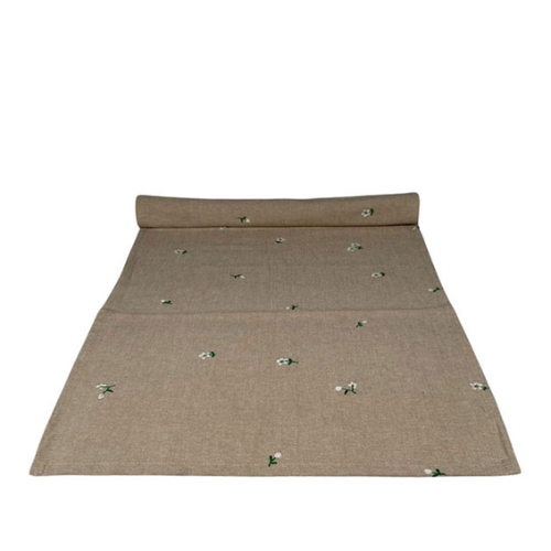 löpare vit med blommor, broderade, inredningsbutik Kalmar, inredning, lantligt, lantlig inredning, duk