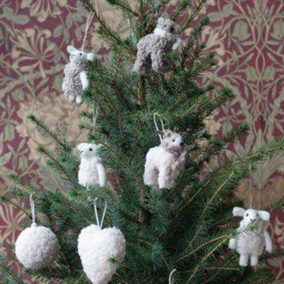 Lamm i ull från Wikholm Form, vit