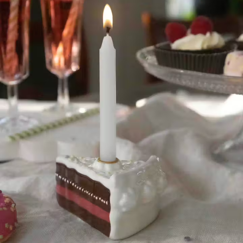 Ljusstake som en tårta Birthday från Pluto Design AB 