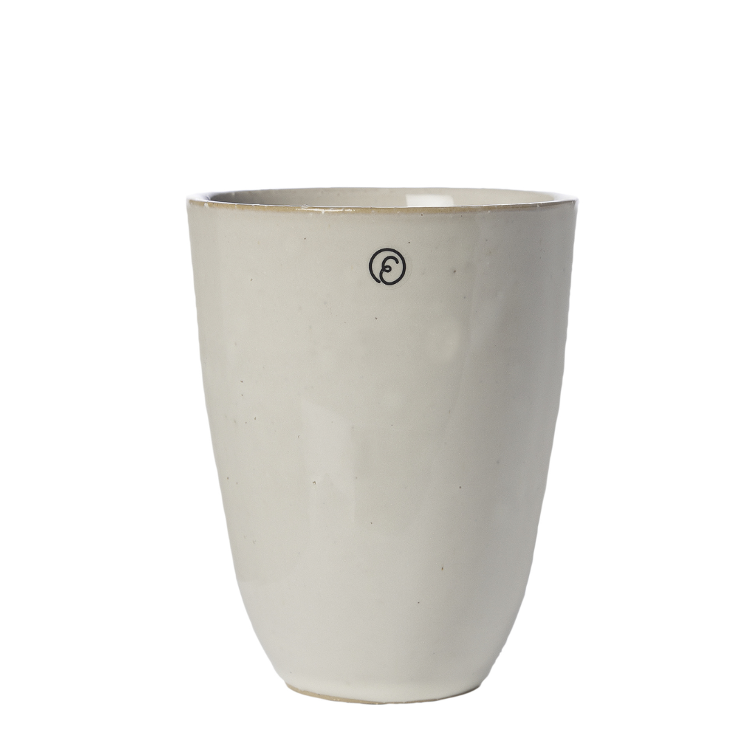 Mugg utan öra från Ernst Form, naturvit