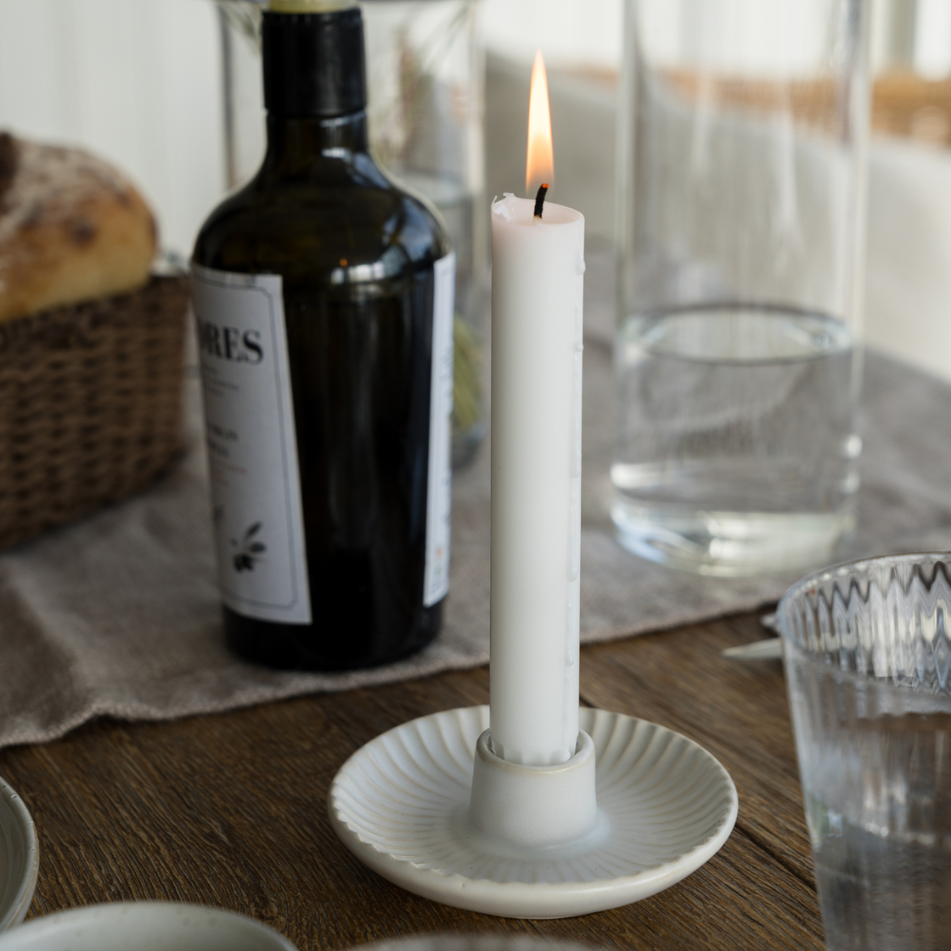 Ljusfat från Ernst Form, naturvit i stengods, liten