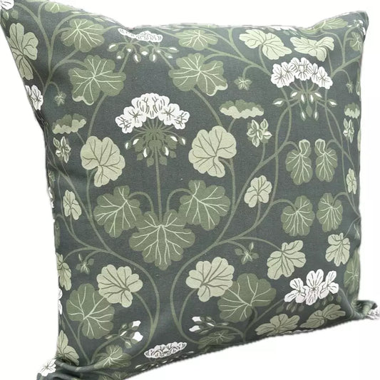 Pelargon grön kuddfodral från Lundbotex, grön/vit, 45x45cm