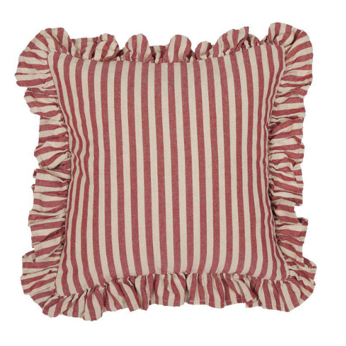 Svea kuddfodral från Fondaco, randig beige/röd 45x45 cm jul julkudde