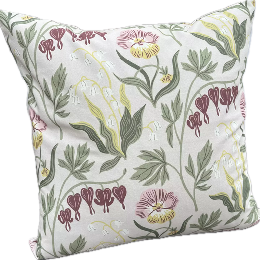 Vårblom kuddfodral från Lundbotex, vit/grön/rosa, 45x45cm