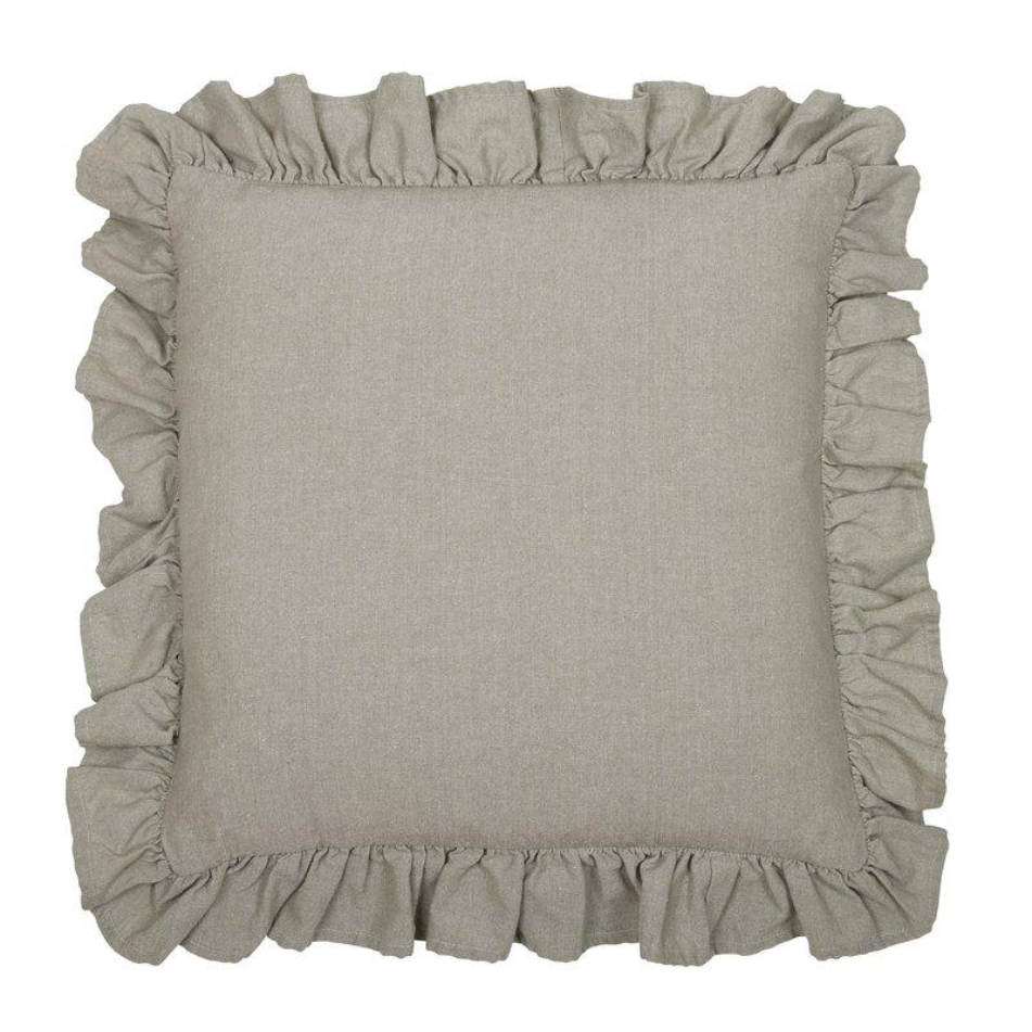 Vide kuddfodral med volang från Fondaco, lindgrön